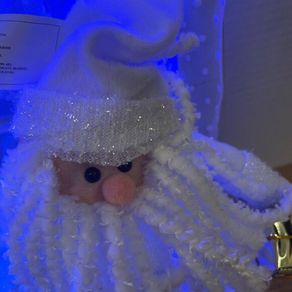 Avon Santa Claus Window Decoration Lighted Winter Christmas Scene Retired 2008 - Picture 3 of 9